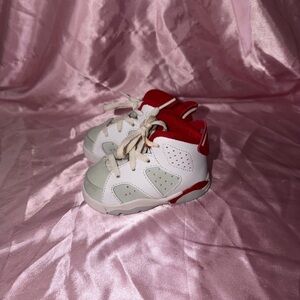 Air Jordan 6 Retro BT "Alternate '91" infant shoes in white and gym red